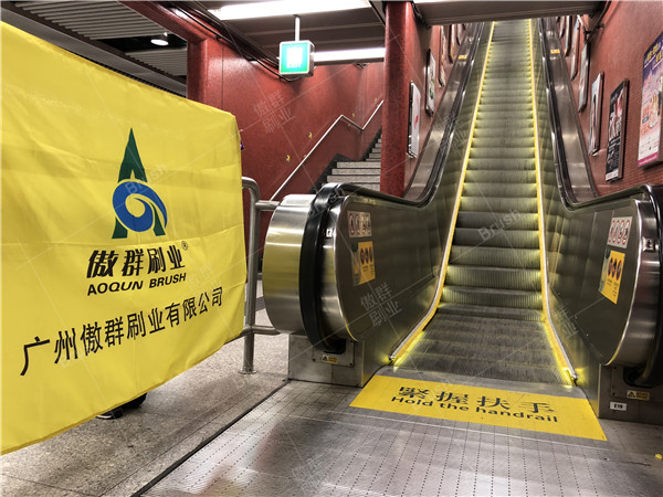 大疆通過美國審核-傲群扶梯毛刷得到國外認(rèn)可！