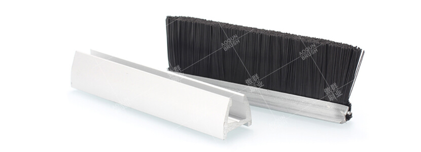 毛絲平順整齊的扶梯兩側(cè)毛刷【傲群刷業(yè)】