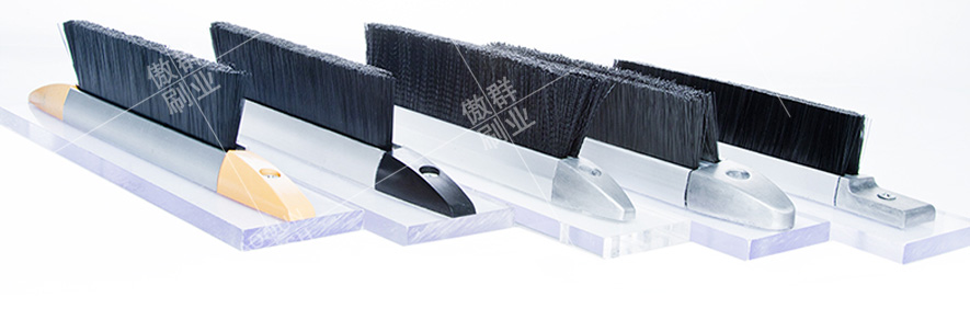 對扶梯來說，扶梯毛刷十分重要【傲群刷業(yè)】
