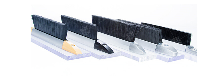 定制密封性強(qiáng)密度大的扶梯圍裙毛刷的生產(chǎn)廠家【傲群刷業(yè)】