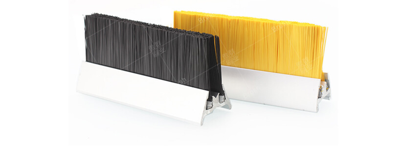 扶梯的毛刷掉毛的原因之一就是拉力不足！【傲群刷業(yè)】