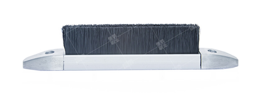 厚得恰到好處的扶手梯毛刷【傲群刷業(yè)】