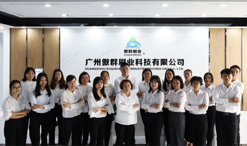 傲群毛刷廠兩不誤：一手抓防控，一手抓生產(chǎn)