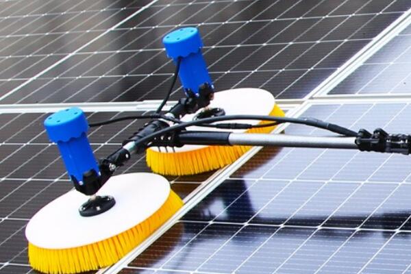 家用光伏玻璃清洗電動毛刷怎么用？正確使用光伏電動毛刷方法