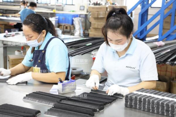 尼龍條刷定制：找準(zhǔn)傲群條刷廠，滿足您的用刷需求